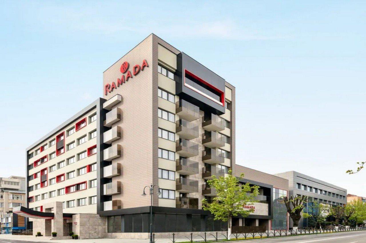 Ramada By Wyndham Ramnicu Valcea Hotel Luaran gambar