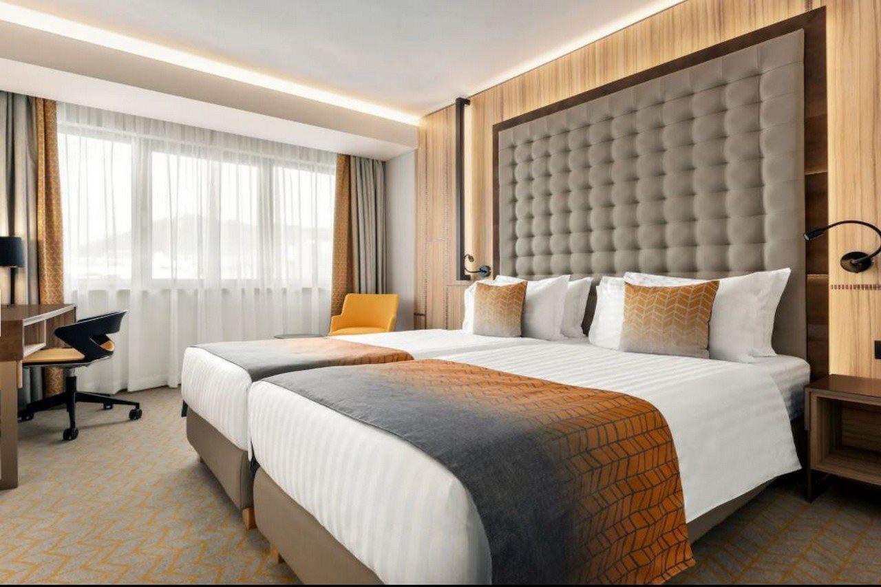 Ramada By Wyndham Ramnicu Valcea Hotel Luaran gambar
