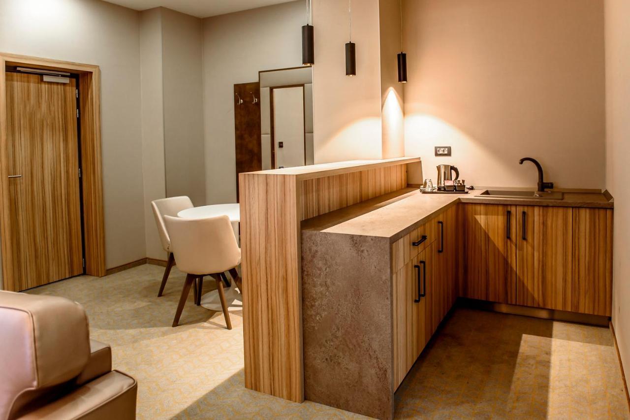 Ramada By Wyndham Ramnicu Valcea Hotel Luaran gambar
