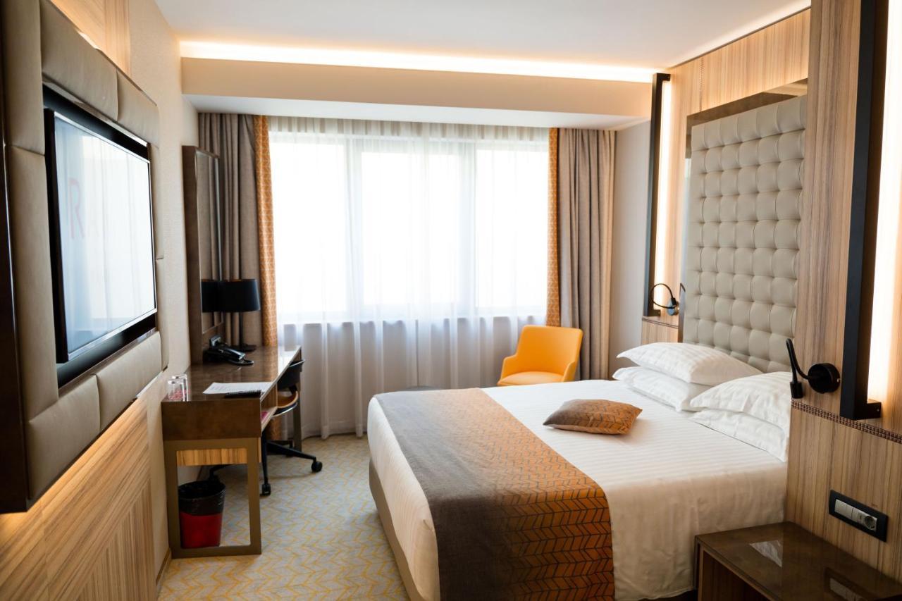 Ramada By Wyndham Ramnicu Valcea Hotel Luaran gambar