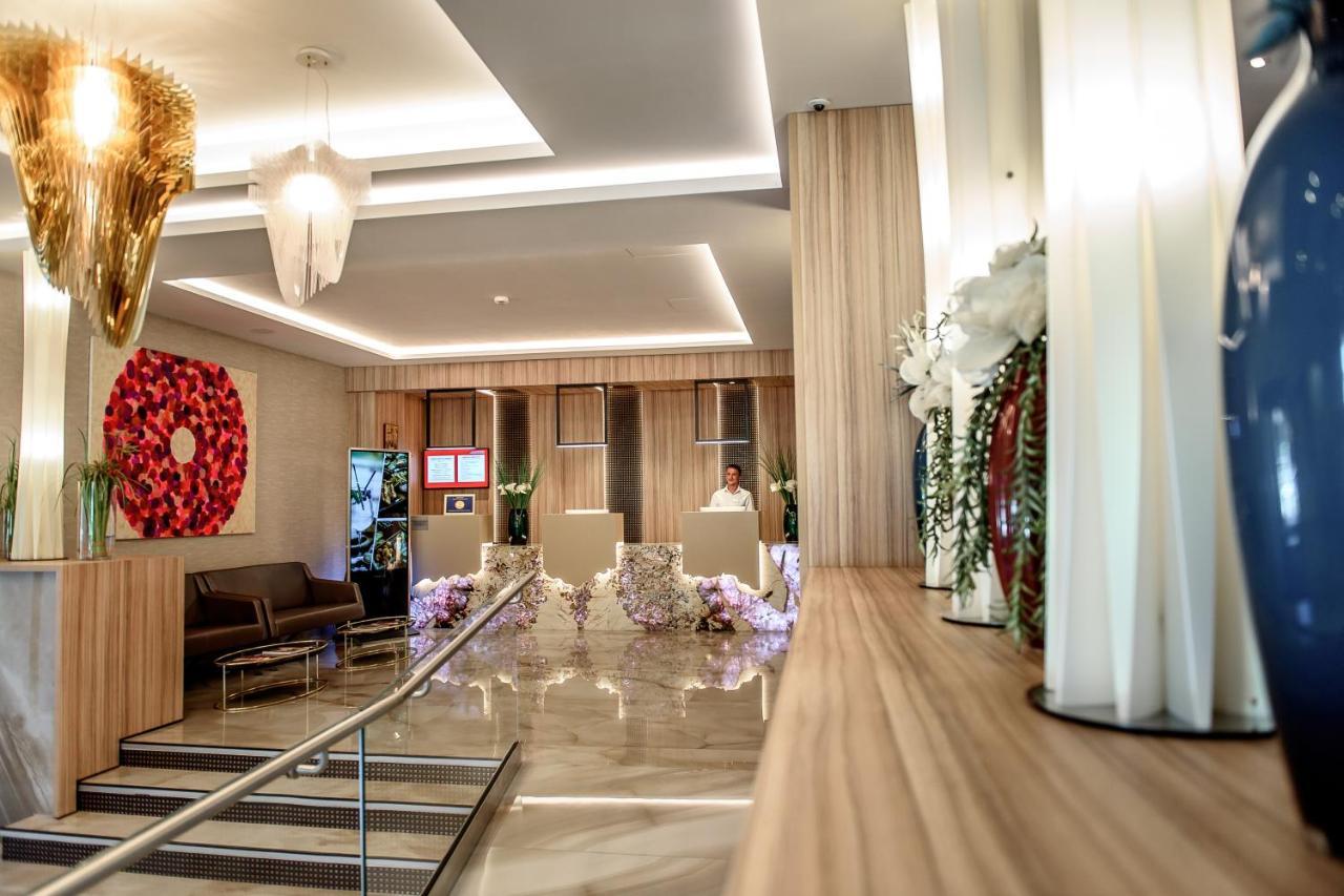 Ramada By Wyndham Ramnicu Valcea Hotel Luaran gambar