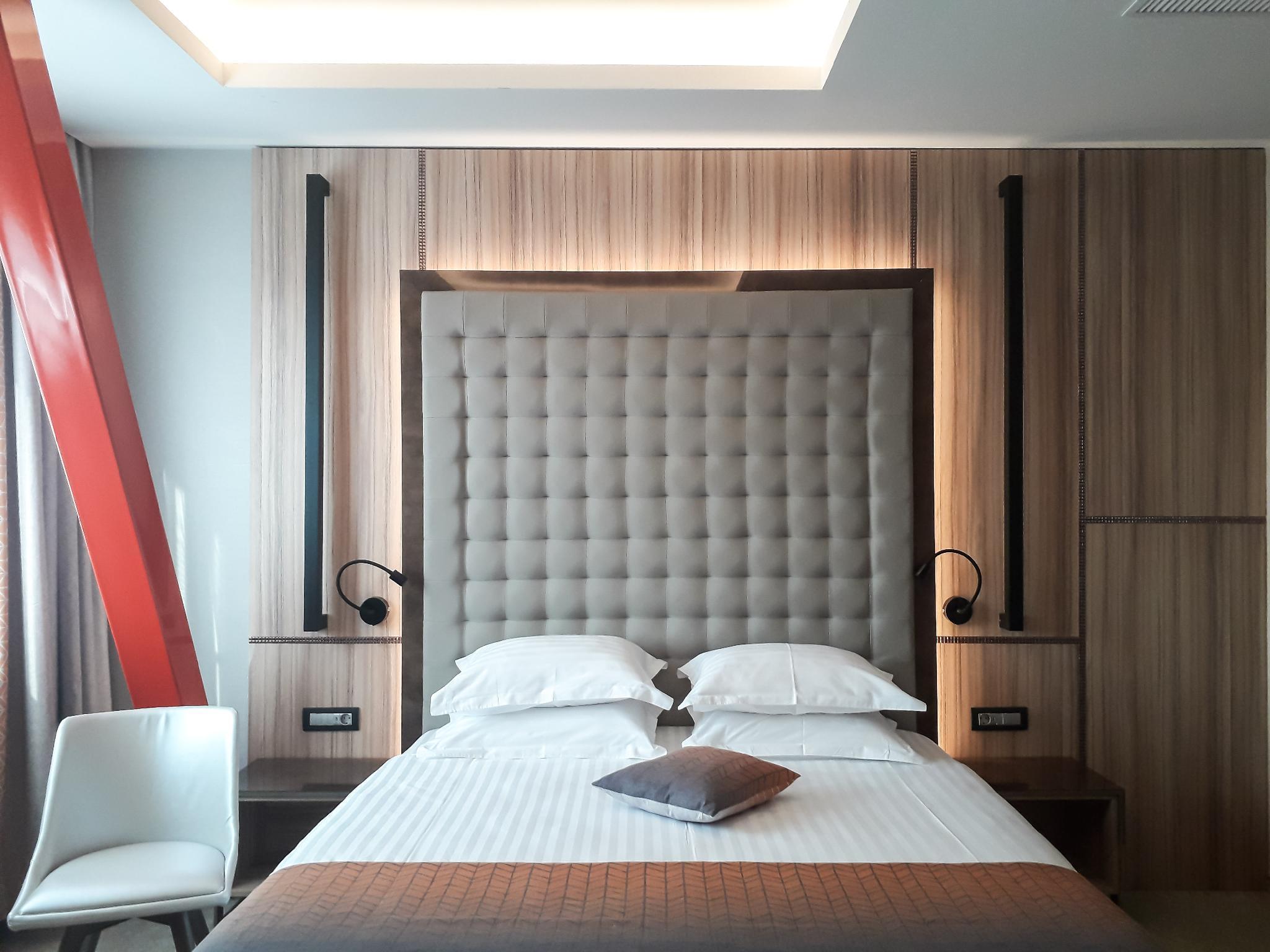 Ramada By Wyndham Ramnicu Valcea Hotel Luaran gambar